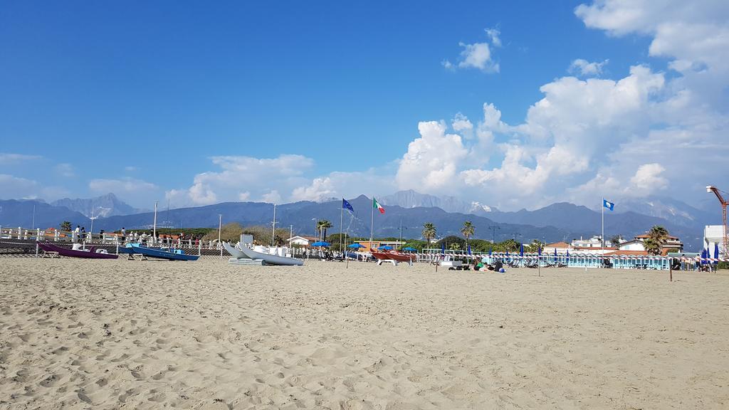 Villetta Cinquale Versilia Buitenkant foto
