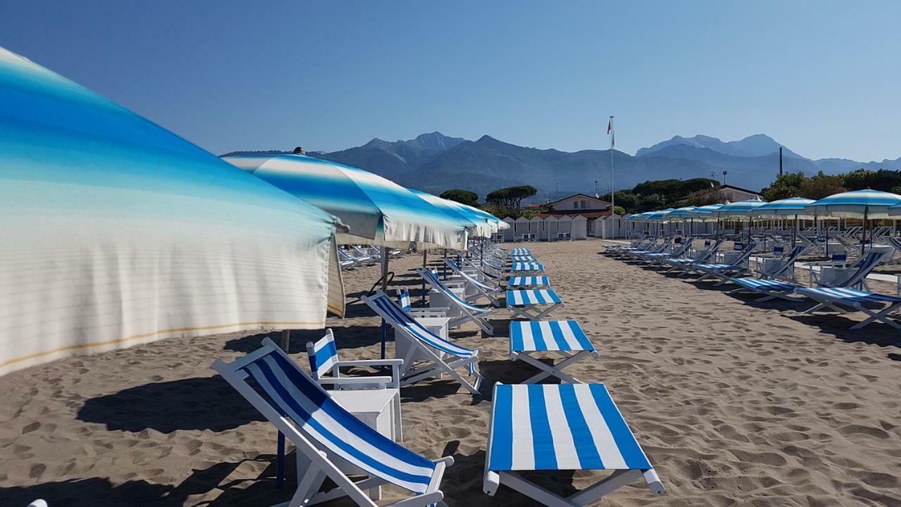 Villetta Cinquale Versilia Buitenkant foto